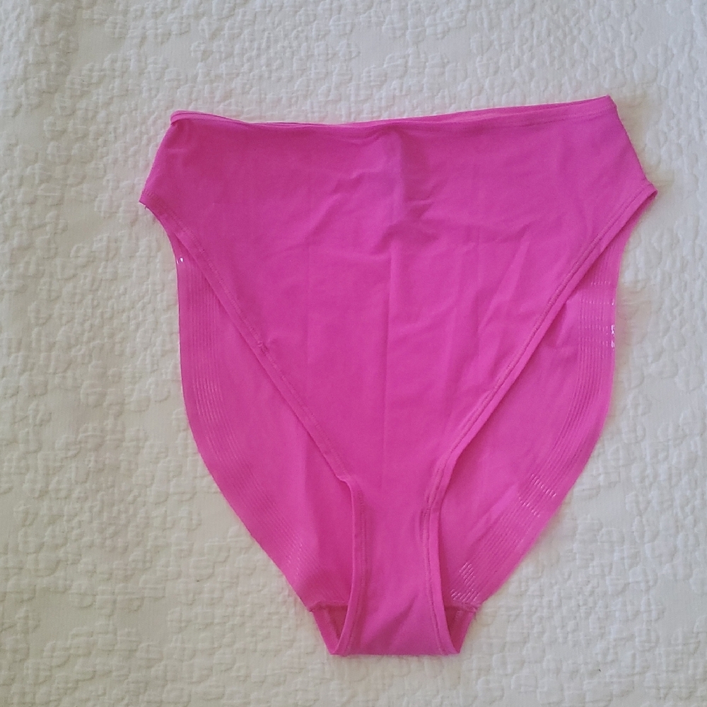 SKIMS High Waisted Bonded Briefs Pink Panties /Size:Small - Picture 3 of 9